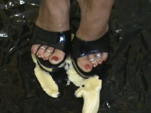 Amateurvideo Crushing-Banane.. von Sachsenlady