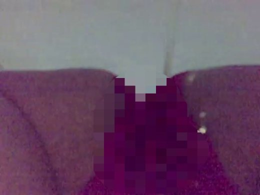 Amateurvideo Beim Pinkeln vergessen den Slip aus zu ziehen von Mordsbraut