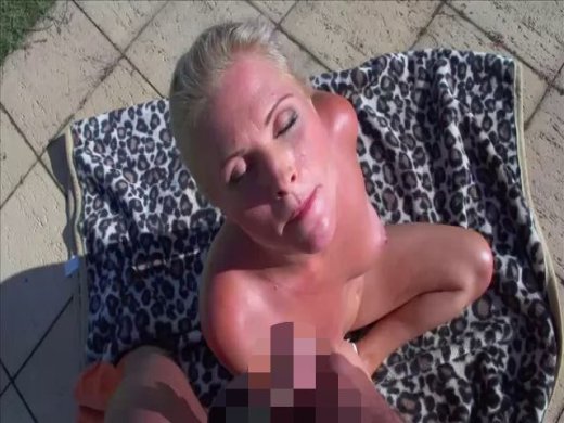 Amateurvideo Sperma gegen den Durst von KathyAnderson