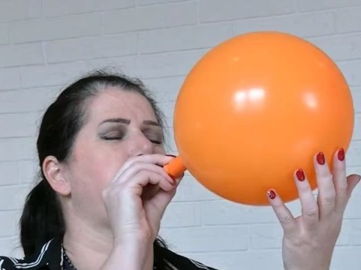Amateurvideo grosser Spaß - Luftballoons von TittenCindy