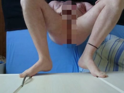 Amateurvideo Facial Versuch Mit Maske von nylonjunge